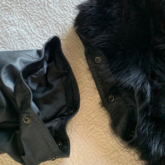 VINTAGE FINLAND FOX FUR BLACK WITH DETACHABLE LEATHER SLEEVES BOMBER VEST - Picture 8 of 15